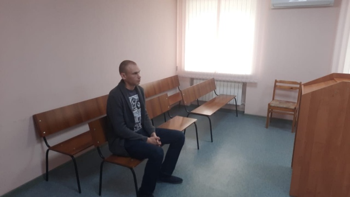 В Новосибирской области начали рассматривать дело пьяного водителя, переехавшего палатку с рыбаками