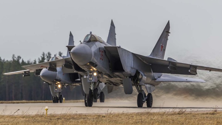 МиГ-31БМ стал потрясением для норвежцев: понадобилась помощь психолога МиГ-31БМ стал потрясением для норвежцев: понадобилась помощь психолога