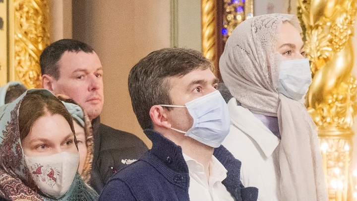 Губернатор Ивановской области Станислав Воскресенский встретил Рождество в кафедральном соборе Шуи