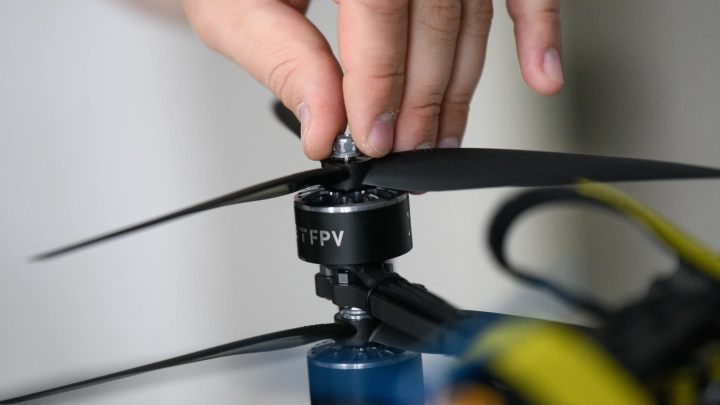 В зоне СВО обнаружен украинский FPV-дрон с уголковым отражателем для обмана ПВО