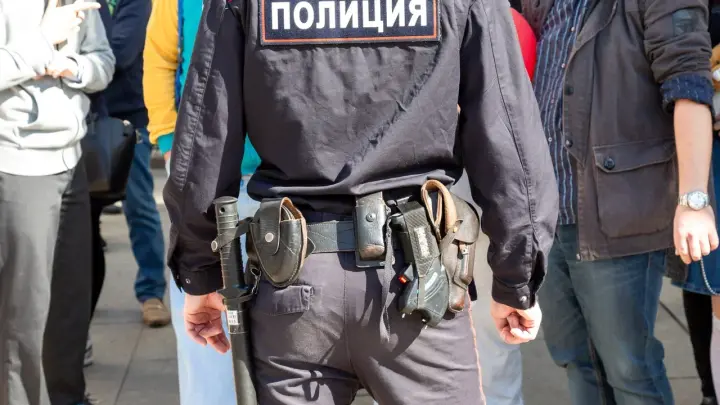 В Сочи турист выбросил стул из окна гостиничного номера