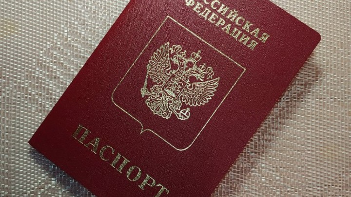 Оппозиция в Германии - о выдаче виз: Невыносимо, что русские едут в отпуск в Европу