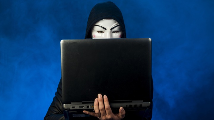 Британских военных запугали русскими хакерами: Могут забрать с устройств личные данные