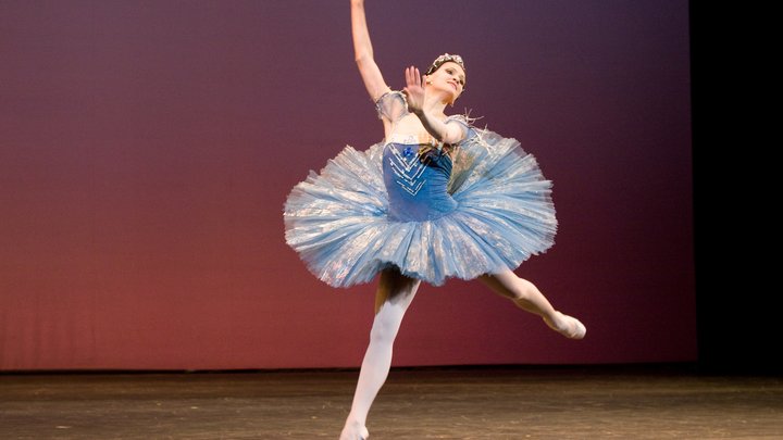 30 млн просмотров: 13-летняя балерина взяла на вооружение методы спортсменов