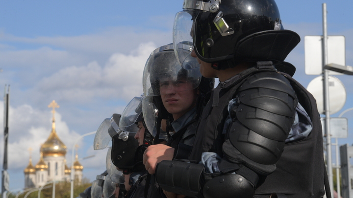 Подростки АУЕ* могут стать новой боевой единицей на митингах - МВД