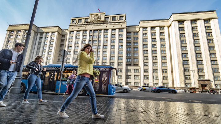 Чиновники доигрались: Слугам народа напомнили, кто в России на самом деле власть