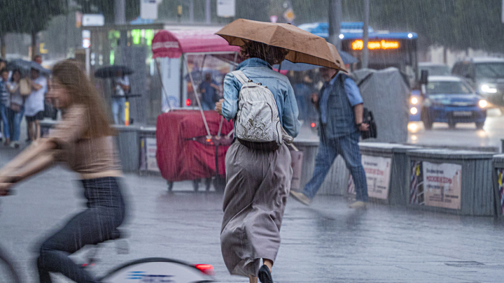 Ливень, град и смерчи: на Кубани объявлено штормовое предупреждение из-за непогоды