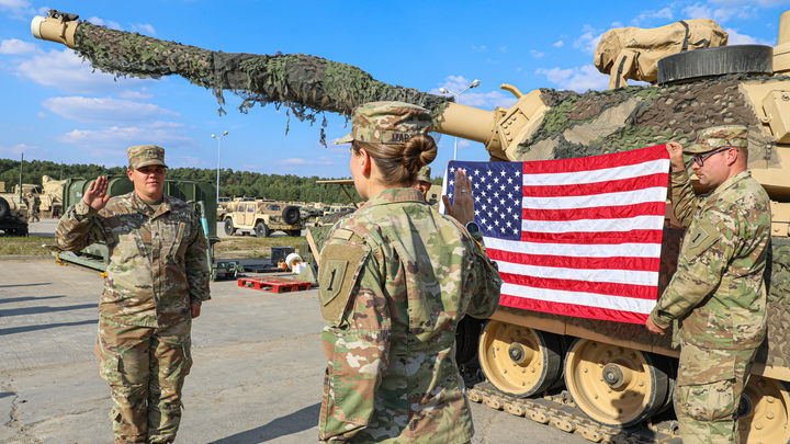 На границах Белоруссии появились американские Абрамсы. НАТО готовится к нападению?