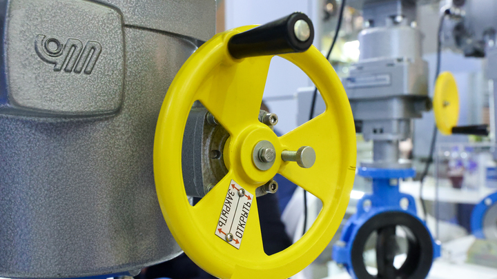 Россия перекрыла украинский вентиль. Как теперь пойдёт газ в Европу? Мнение экономиста