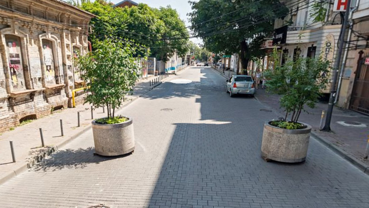 В Краснодаре с 5 мая на Чапаева оставят только одну полосу для машин