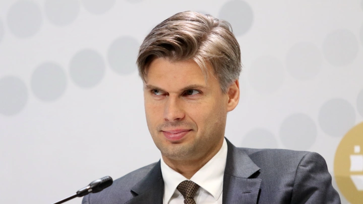 Глава Роскосмоса рассказал, что журналисты спрашивают про его кольцо чаще, чем про работу