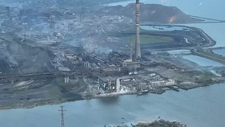 Полк Азів* узял штурмом ростовське СIЗО: Капитуляция с Азовстали стала мемом