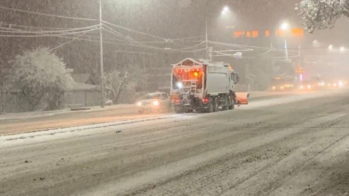 Задействованы более 360 единиц техники: На Кубани ликвидируют последствия снегопада