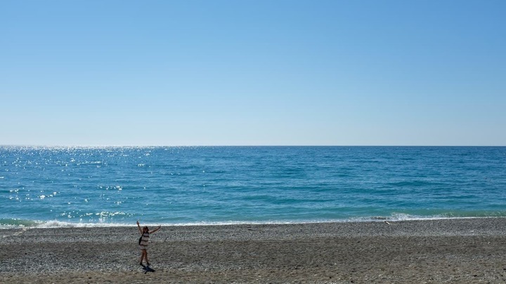 В Сочи появился первый COVID-Free пляж