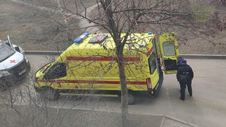 Пьяный мотоциклист сбил подростка и бросил его умирать в кювете