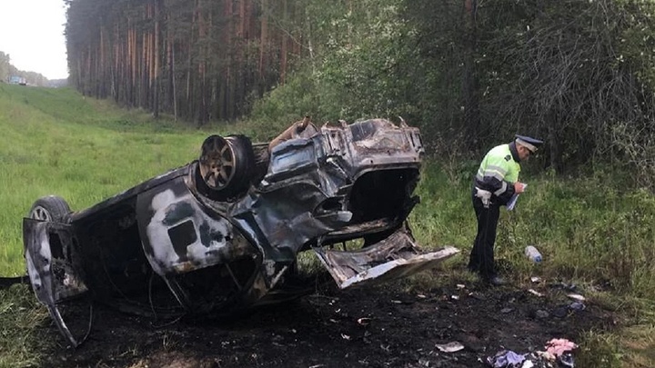 3 июня на трассе в Свердловской области сгорела уроженка Снежинска