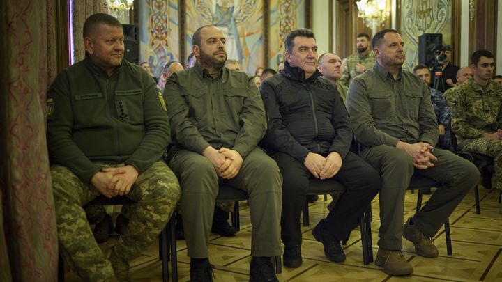 Любой ход - удар по репутации Володьки. Кеосаян раскрыл интригу борьбы в высших эшелонах Киева