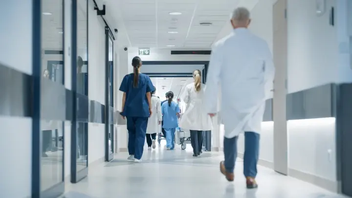 Какие медицинские услуги не включены в ОМС и потребуют оплаты