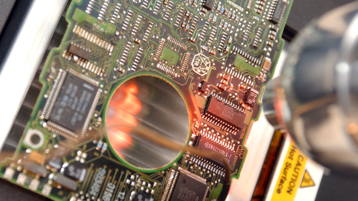 Во Владивостоке проведут эксперименты с чипированием: Начнут через год