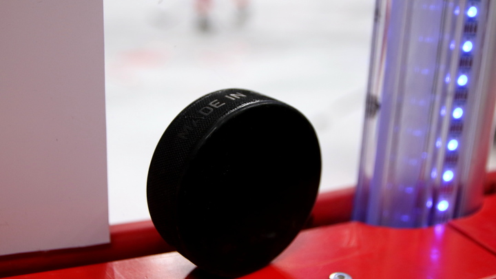 В Бердске под Новосибирском прощаются с 12-летним хоккеистом