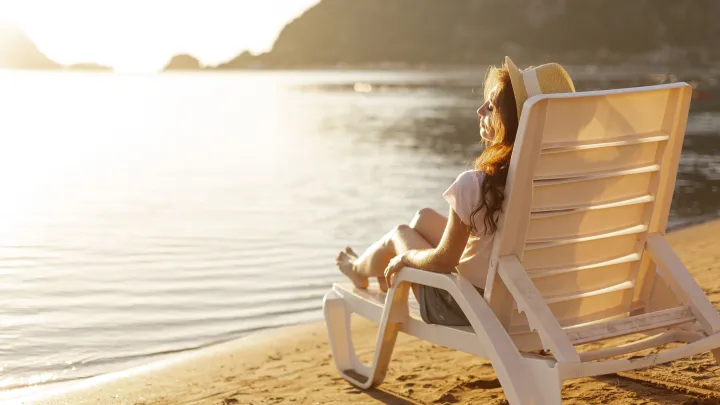 В Греции запретили шезлонги на пляжах