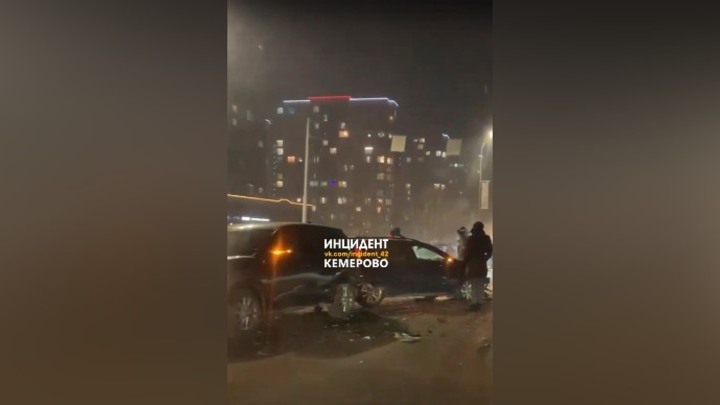 Четыре автомобиля столкнулись на Притомском проспекте в Кемерове