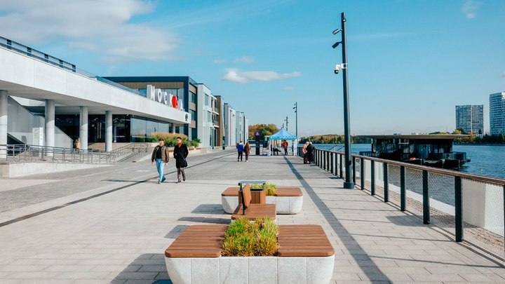 Собянин: Создали качественное общественное пространство у Южного речного вокзала