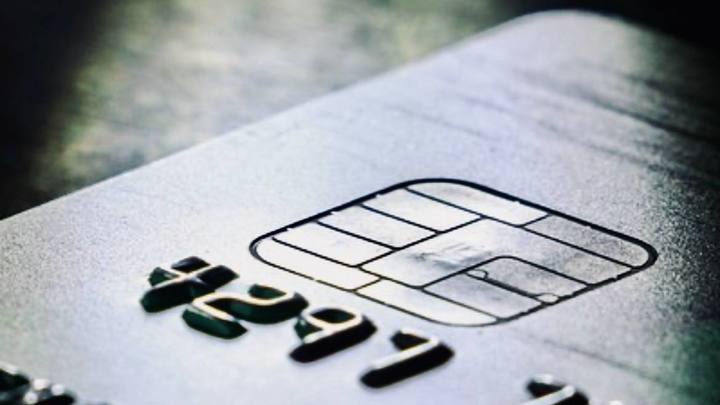 Банкиры требуют штрафовать и забирать квартиры у жертв финансовых мошенников