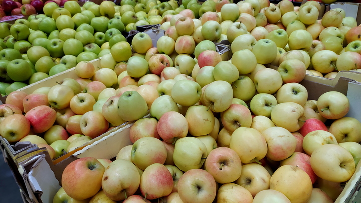 Ролик из русского магазина поставил иностранцев в тупик: А были ли санкции?