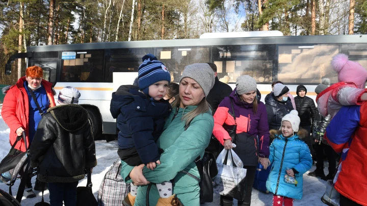 Курянам, насильно вывезенным в Сумы, Украина сделала фальшивые документы