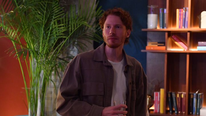 Внук Пугачёвой вышел на связь из США и удивил: Неубранная комната, фастфуд, жены рядом нет