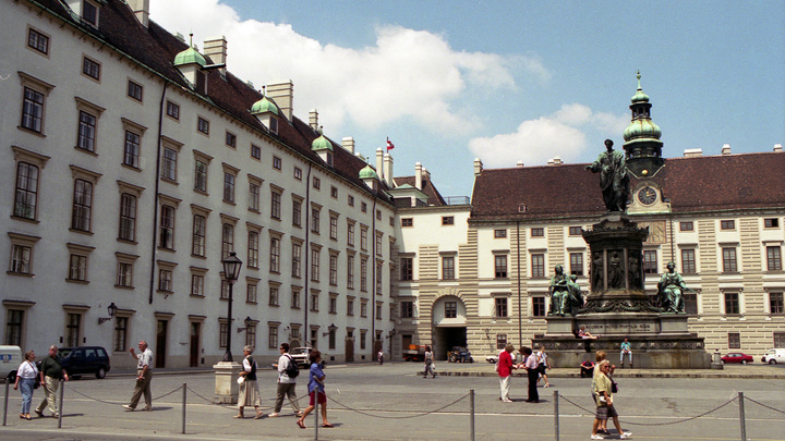 Жители Вены взбунтовались против Зеленского: Покончить со смертями