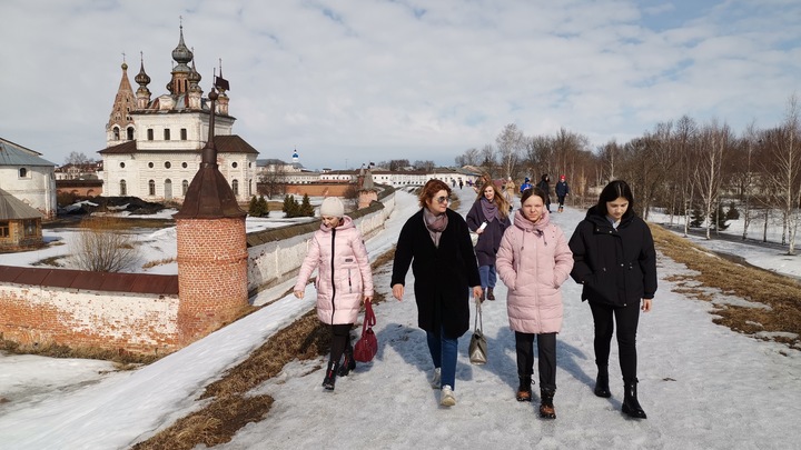 Зимние каникулы в Москве и Питере продлят