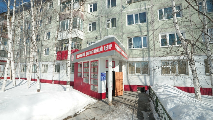 Спасибо за крышу: инвестор построит медцентр в Петербурге, а часть помещений отдаст Смольному