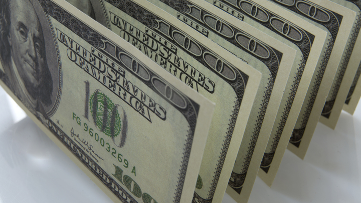 Чем опасен для США отказ от нефтедоллара? Колумнист указал на большую угрозу