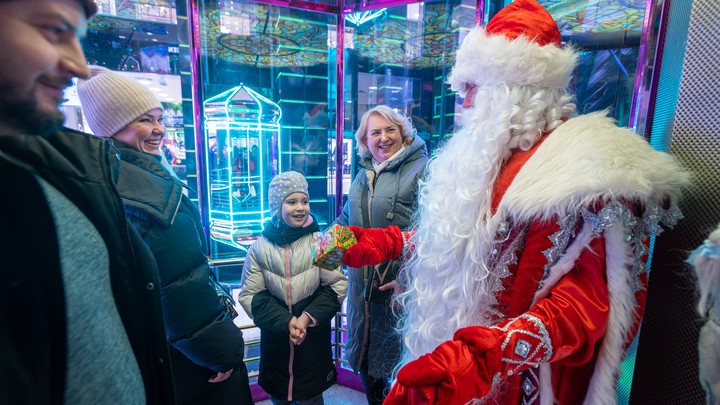 Дед Мороз поздравил пожилых мелитопольцев с наступающим Новым годом