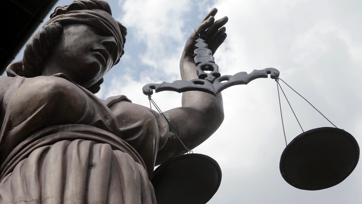 Югра через суд требует признать действия ЦБ незаконными