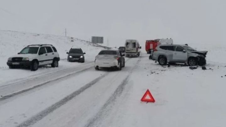 3 января во время снегопада на челябинских трассах погибли люди