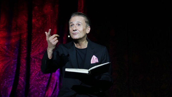 Олег Меньшиков отправил дочь Анатолия Папанова мыть полы: День икс наступил