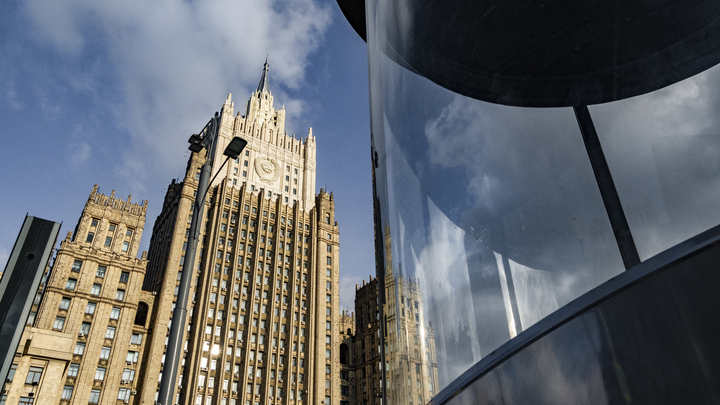 Русский дипломат обвинил страны Европы в стремлении выслужиться перед НАТО на примере с Украиной