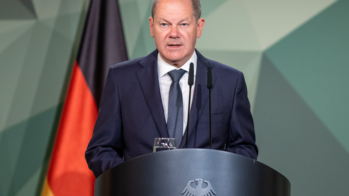 Канцлер Германии пригрозил Польше и получил наглый ответ про порох