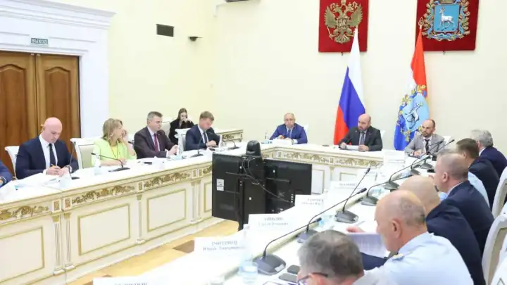 Вячеслав Федорищев поручил сформировать механизмы поддержки предпринимателей, пострадавших от атак БПЛА