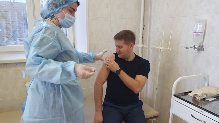 Ректор ЮУрГУ пригласил студентов занять его место в процедурном кабинете