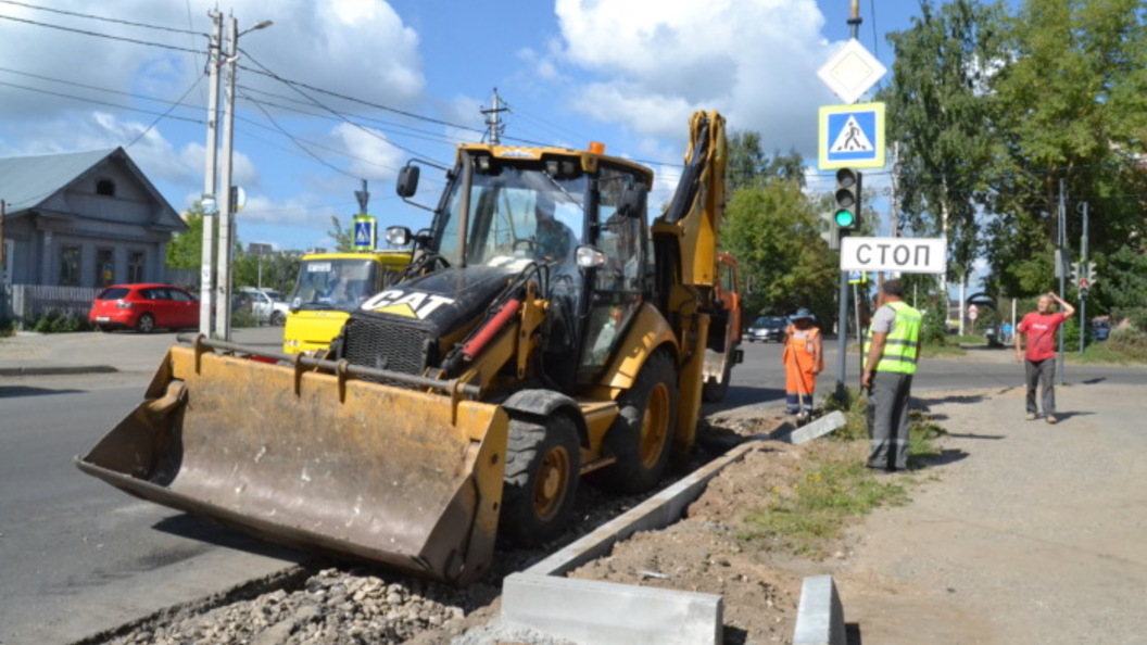 Работа в авдотьино иваново. Дорожные работы. Укладка асфальта. Демонтаж асфальта. Укладывают асфальт.