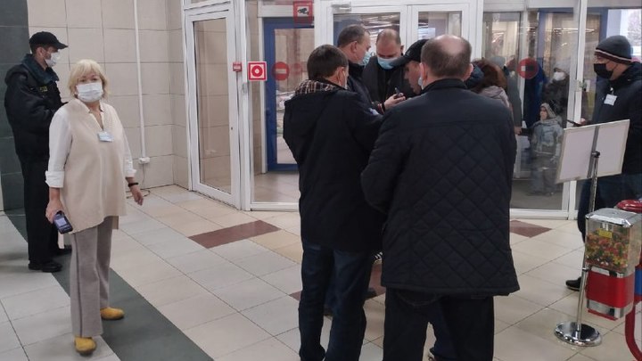 В торговых центрах Ростова не требуют QR-коды во время локдауна
