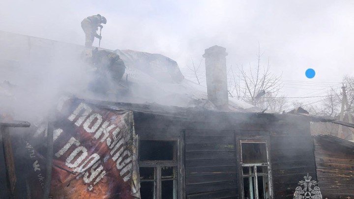 Две женщины и мужчина погибли при пожаре в Новосибирске