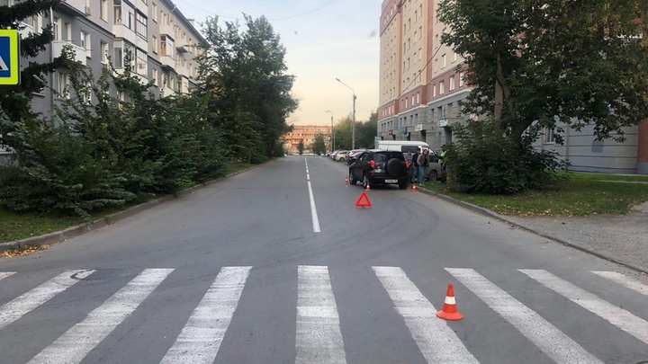 Женщина на  Toyota RAV4 сбила подростка в Первомайском районе Новосибирска