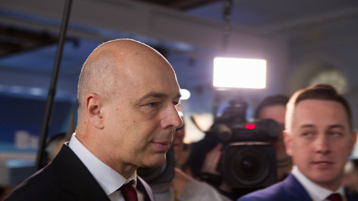 Министра Силуанова снова отчитали в Госдуме: Эмоциональная беседа попала на видео