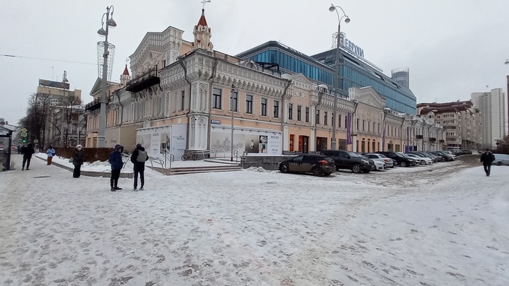 В Екатеринбурге, рядом с площадью 1905 года планируют восстановить старинное здание