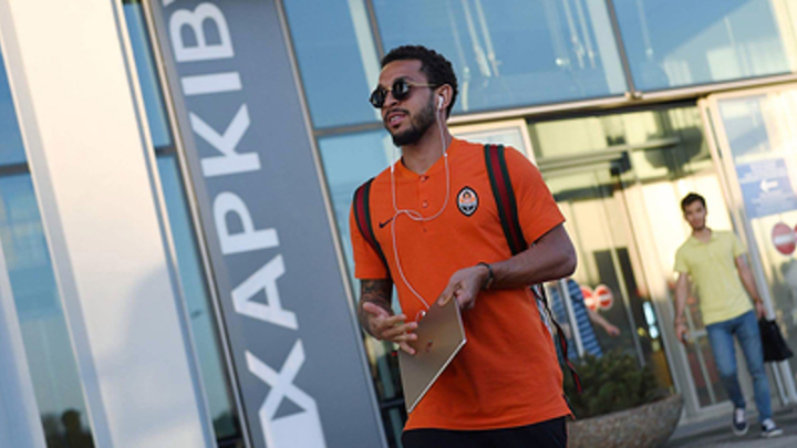 Находишься в русском Харькове: Житель объяснил националисту правила поведения